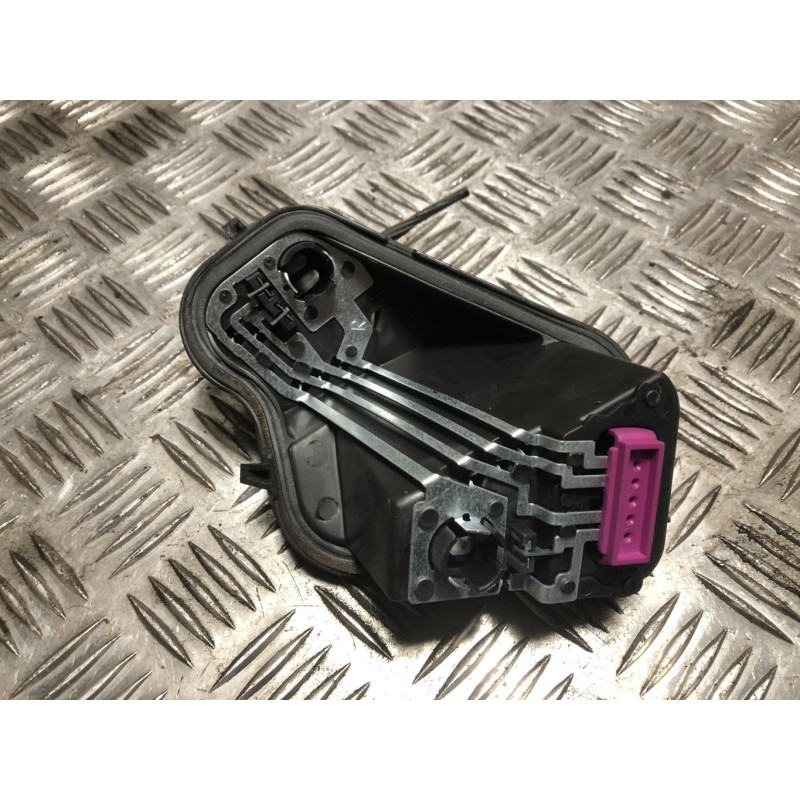 Platine feu arriere droit RENAULT MEGANE 3 PHASE 1 BREAK d’occasion