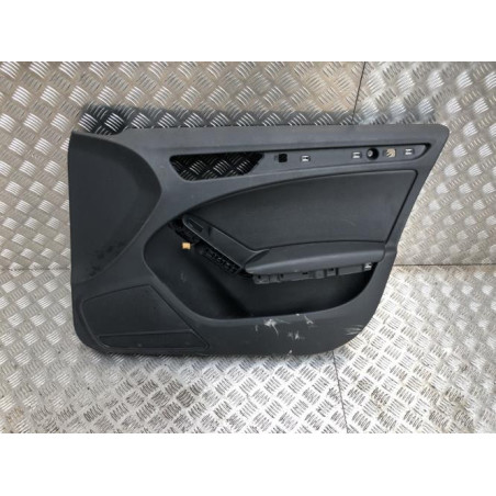 Panneau de porte avant droit AUDI A4 3 ALLROAD BREAK d’occasion