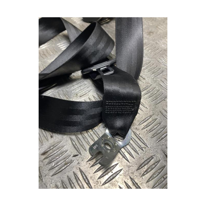 Ceinture arriere gauche AUDI A4 3 ALLROAD BREAK d’occasion