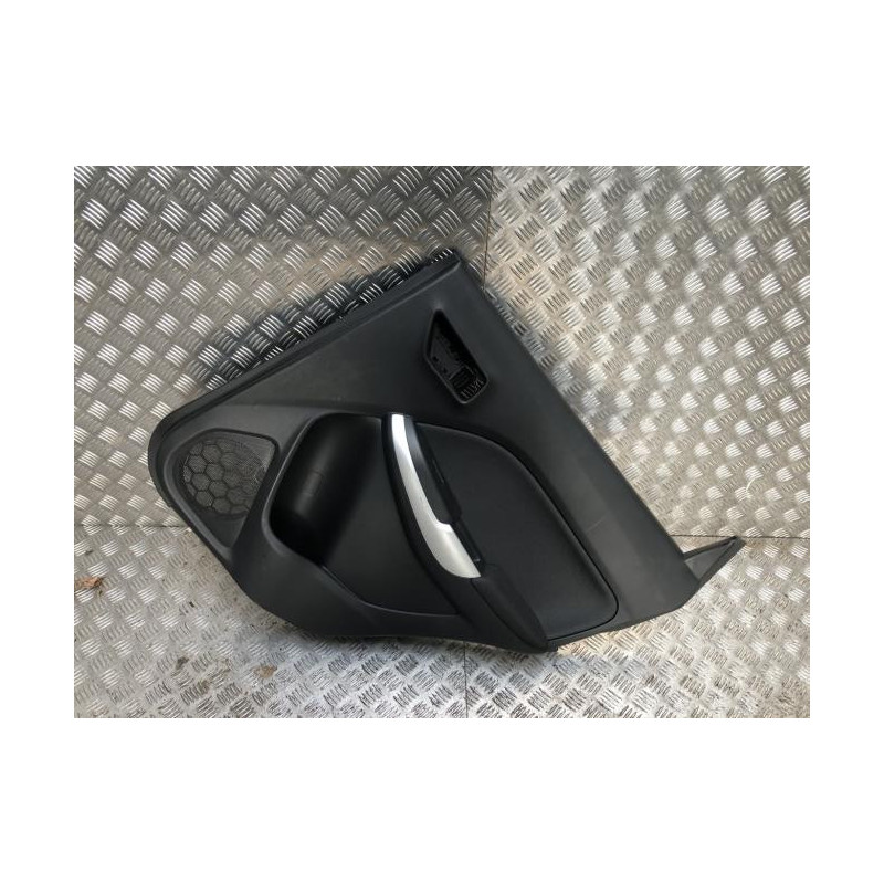 Panneau de porte arriere droit SUZUKI BALENO 2 d’occasion