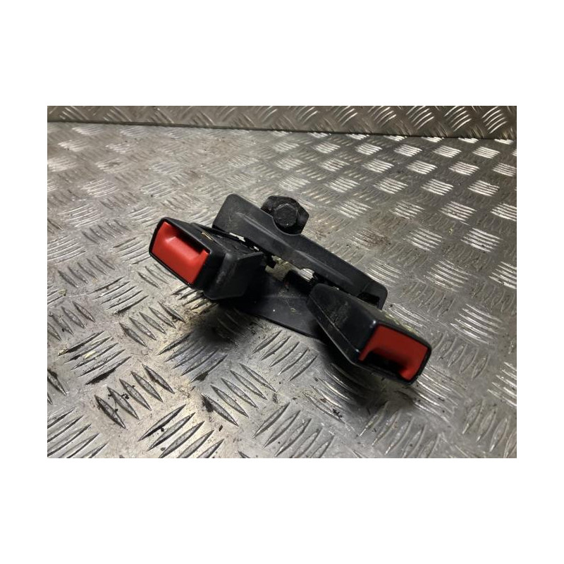 Attache ceinture arriere gauche AUDI A4 3 ALLROAD BREAK d’occasion
