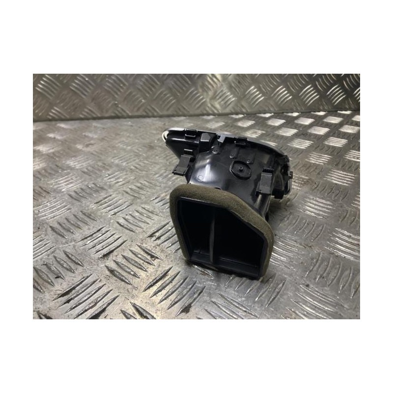 Aerateur tableau de bord avant gauche AUDI A4 3 ALLROAD BREAK d’occasion
