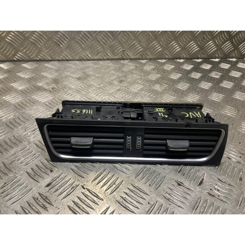 Aerateur tableau de bord AUDI A4 3 ALLROAD BREAK d’occasion