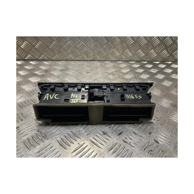 Aerateur tableau de bord AUDI A4 3 ALLROAD BREAK d’occasion