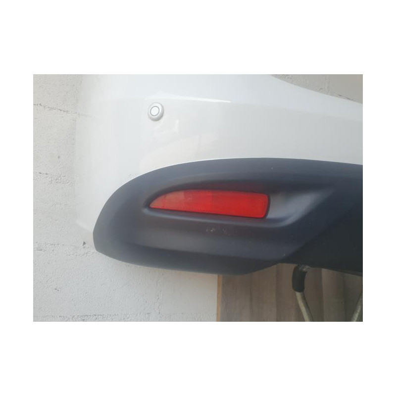 Pare choc arriere MAZDA 5 2 d’occasion