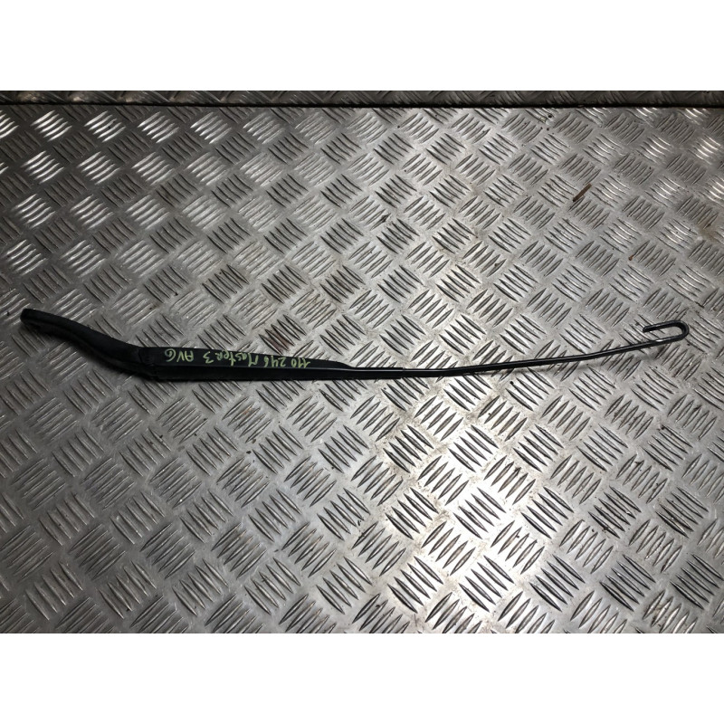 Bras essuie glace avant gauche RENAULT MASTER 3 PHASE 2 d’occasion