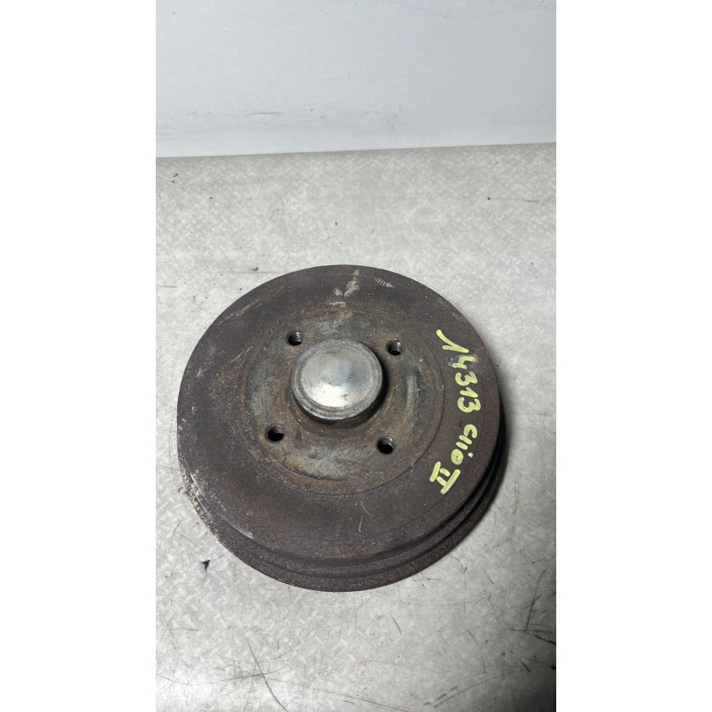 Tambour arriere droit RENAULT CLIO 2 PHASE 2 d’occasion
