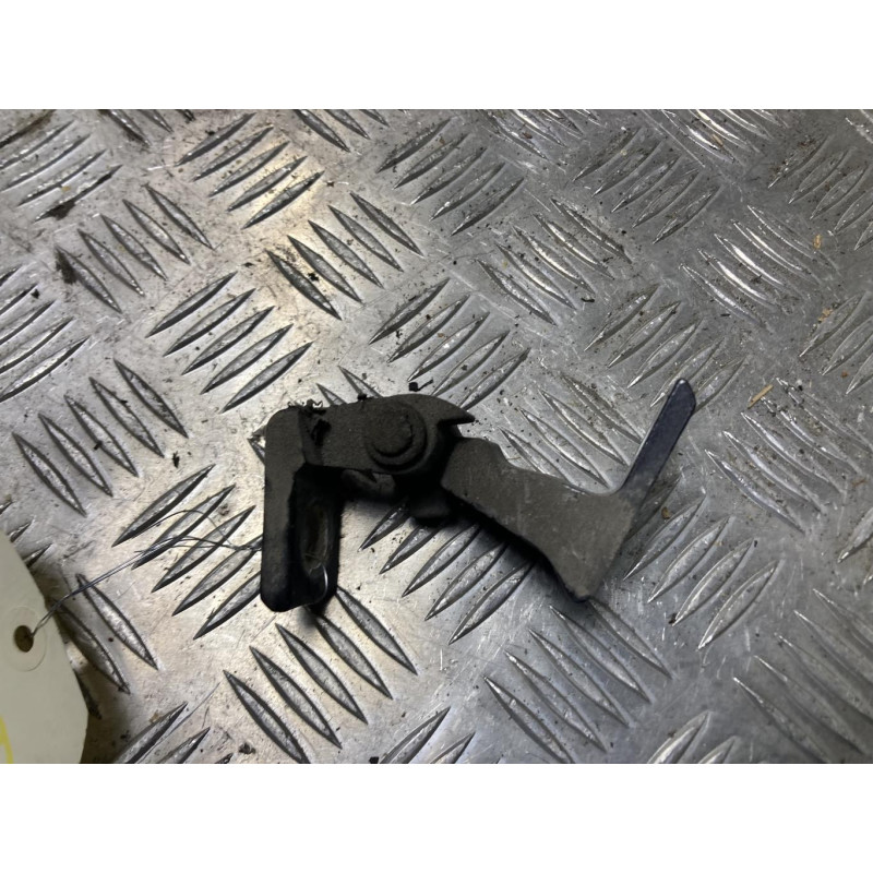 Charniere de porte arriere gauche AUDI A4 3 ALLROAD BREAK d’occasion
