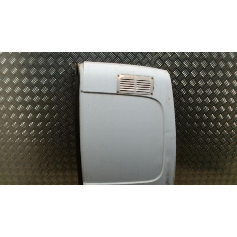 Porte de coffre droit RENAULT KANGOO 2 PHASE 1 d’occasion