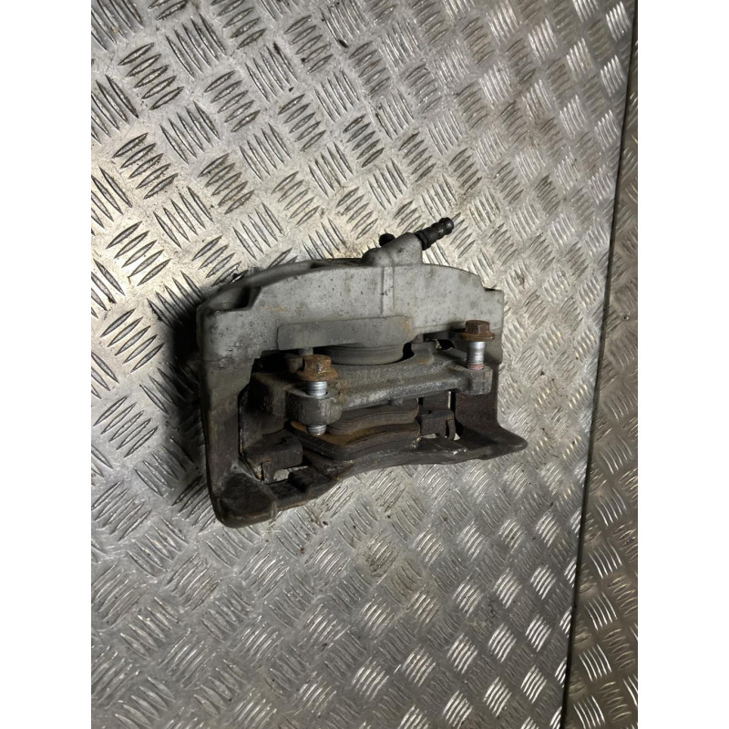 Etrier avant droit (freinage) VOLVO S 60 2 PHASE 1 d’occasion