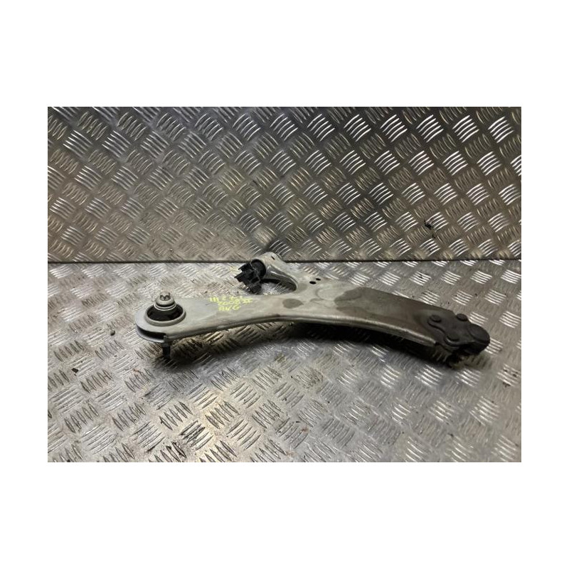 Triangle avant droit PEUGEOT 2008 2 d’occasion
