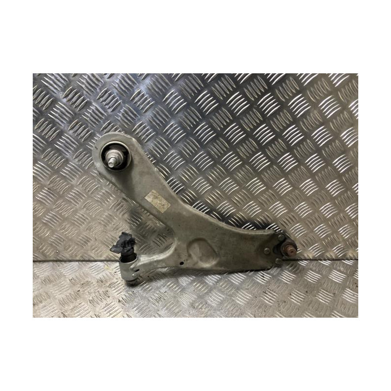 Triangle avant droit PEUGEOT 2008 2 d’occasion