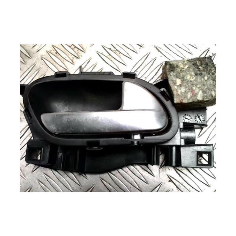 Poignee interieur avant droit CITROEN C3 PICASSO PHASE 2 d’occasion