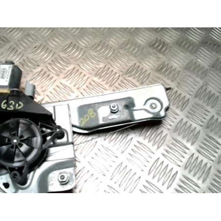 Leve vitre electrique avant droit PEUGEOT 208 1 PHASE 1 d’occasion