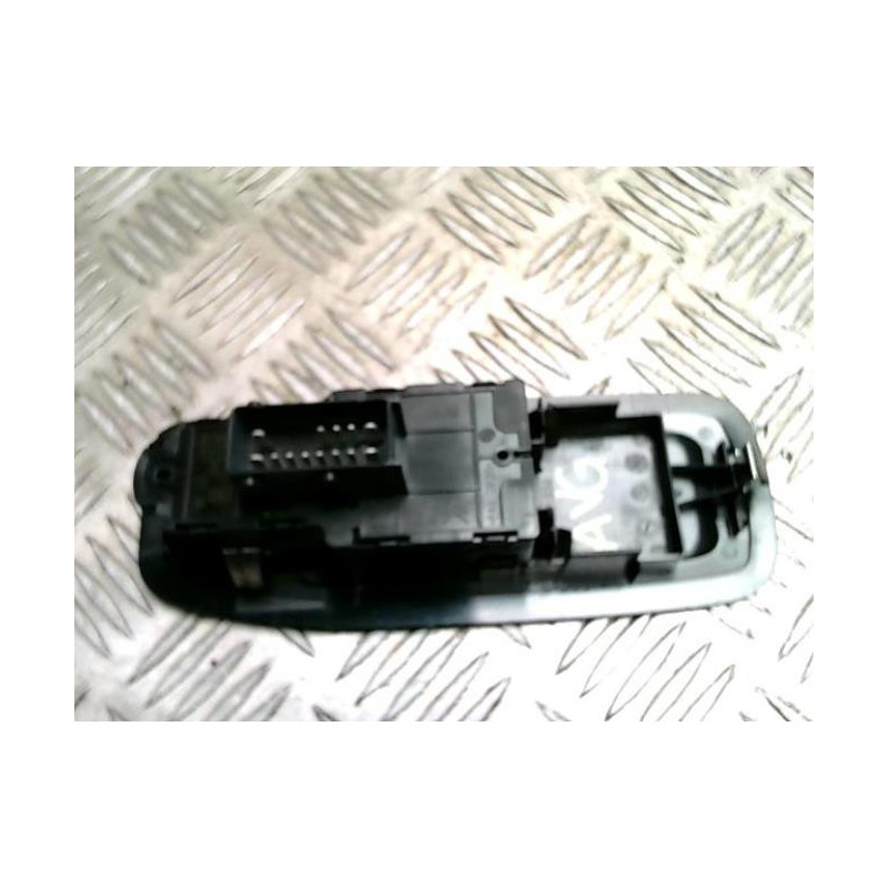 Interrupteur de leve vitre avant gauche PEUGEOT 208 1 PHASE 1 d’occasion