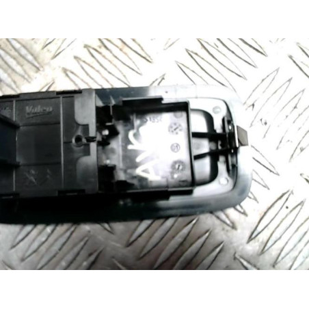 Interrupteur de leve vitre avant gauche PEUGEOT 208 1 PHASE 1 d’occasion
