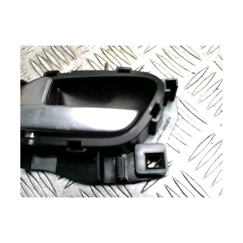 Poignee interieur avant gauche PEUGEOT 208 1 PHASE 1 d’occasion