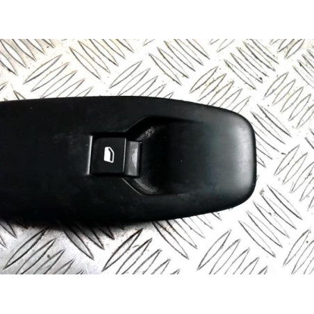 Interrupteur de leve vitre avant droit PEUGEOT 208 1 PHASE 1 d’occasion
