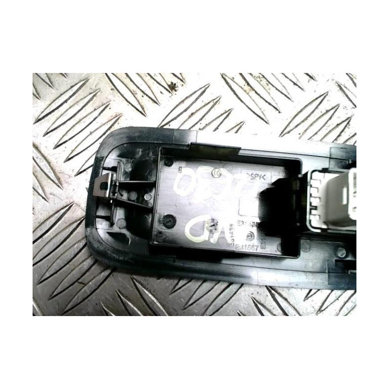 Interrupteur de leve vitre avant droit PEUGEOT 208 1 PHASE 1 d’occasion