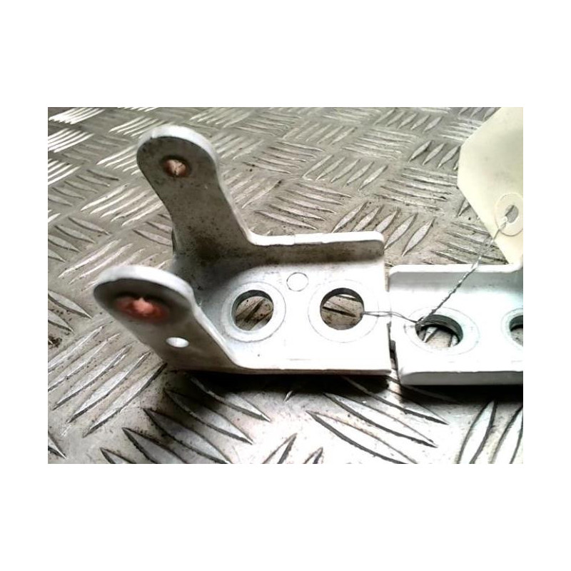 Charniere de porte arriere gauche PEUGEOT 208 1 PHASE 1 d’occasion