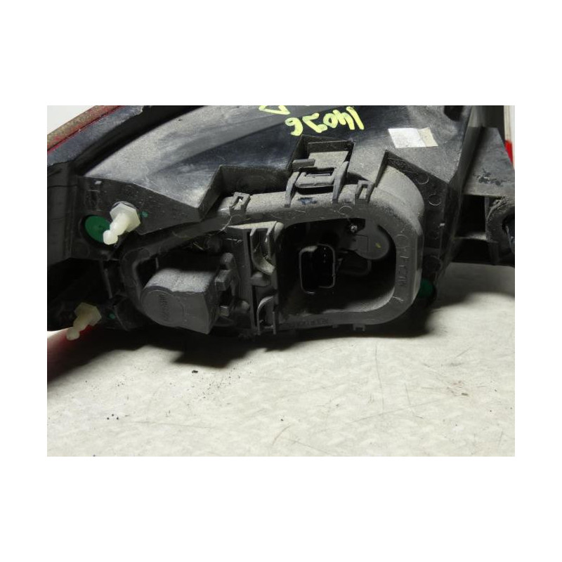 Feu arriere principal droit (feux) RENAULT CLIO 4 PHASE 2 d’occasion
