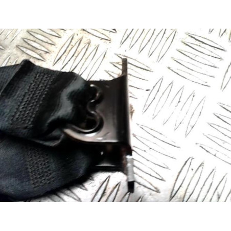 Attache ceinture arriere droit PEUGEOT 208 1 PHASE 1 d’occasion