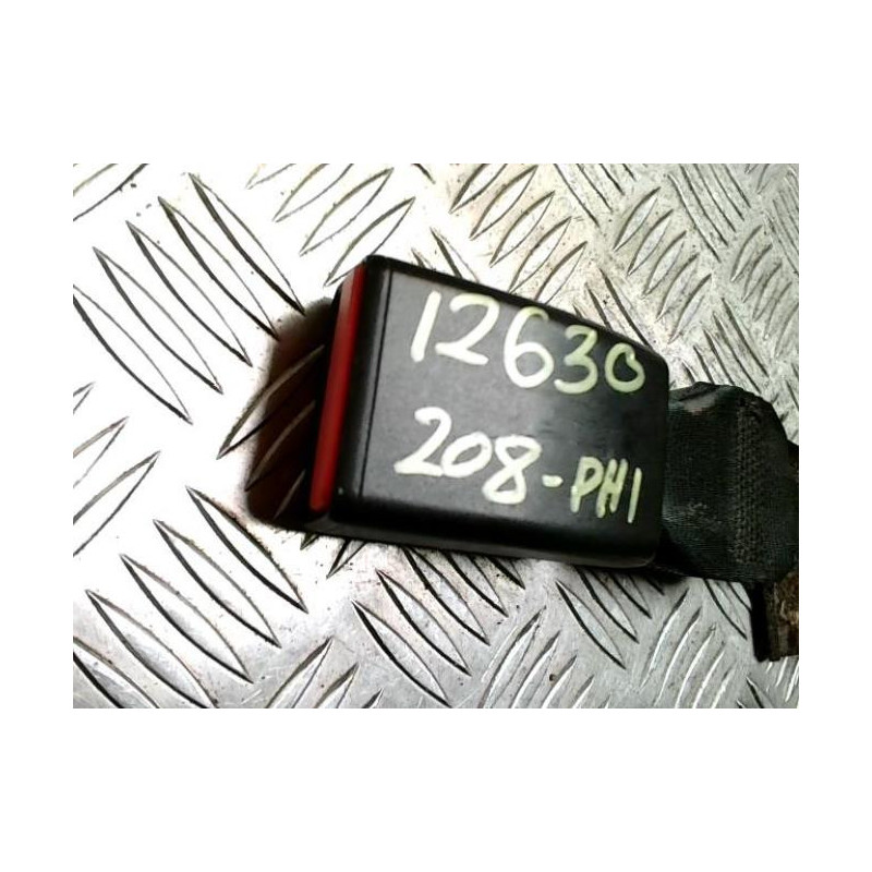 Attache ceinture arriere gauche PEUGEOT 208 1 PHASE 1 d’occasion