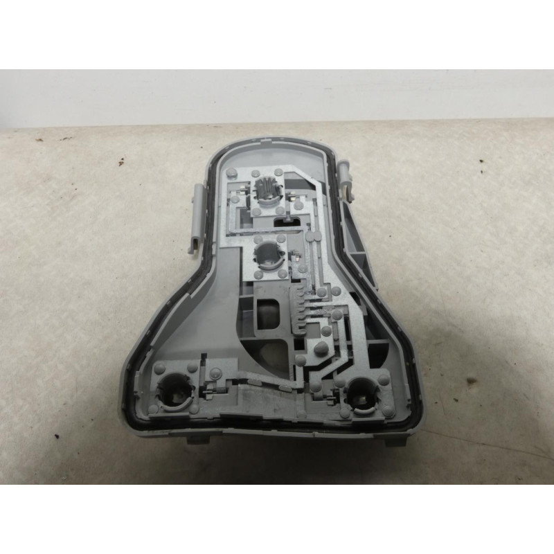 Platine feu arriere droit VOLKSWAGEN POLO 4 PHASE 2 d’occasion