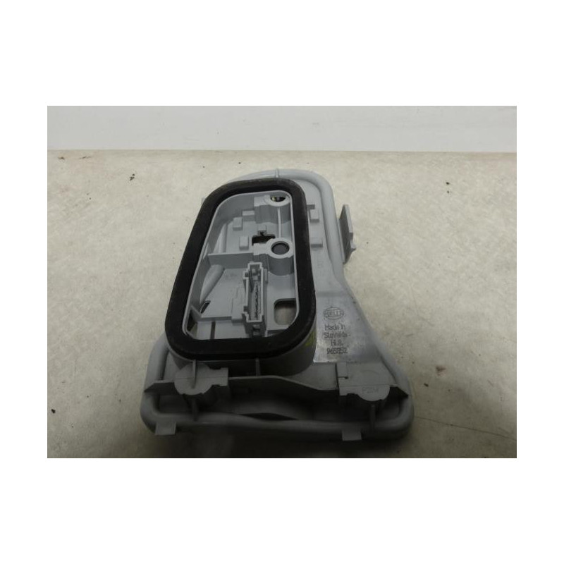 Platine feu arriere droit VOLKSWAGEN POLO 4 PHASE 2 d’occasion