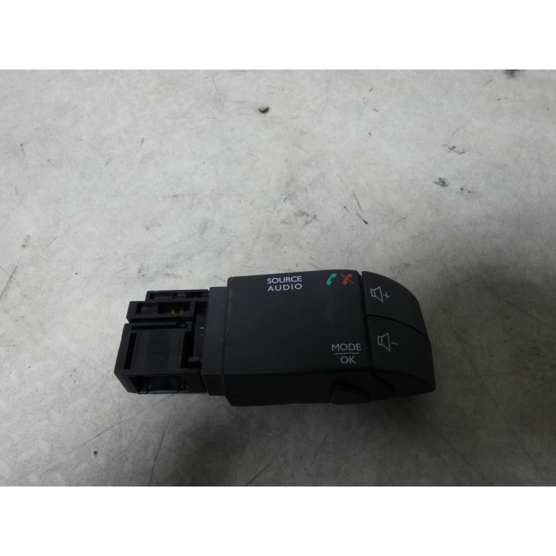 Commande autoradio RENAULT CLIO 4 PHASE 2 d’occasion