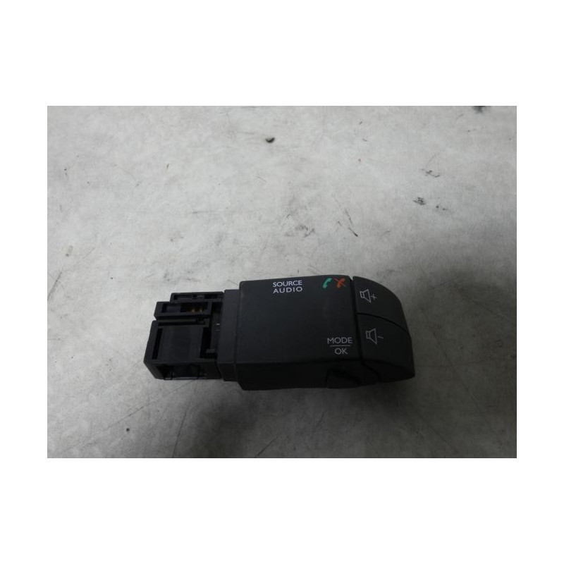 Commande autoradio RENAULT CLIO 4 PHASE 2 d’occasion