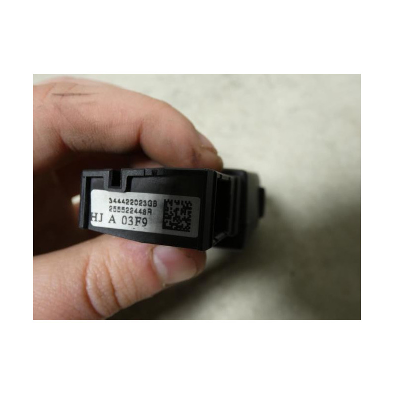 Commande autoradio RENAULT CLIO 4 PHASE 2 d’occasion