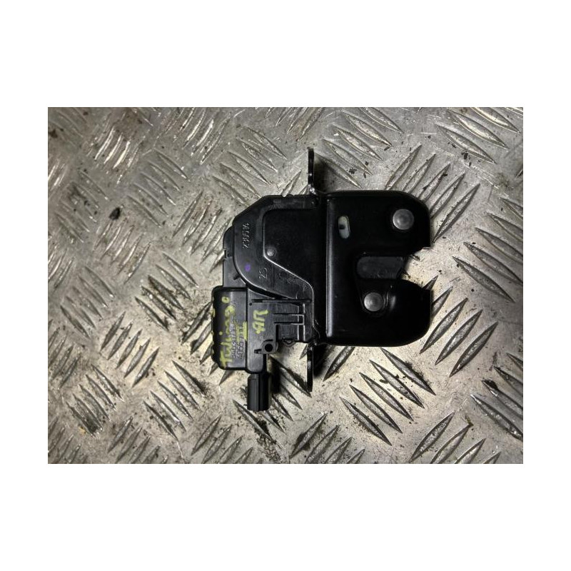 Serrure de coffre RENAULT TWINGO 2 PHASE 2 d’occasion