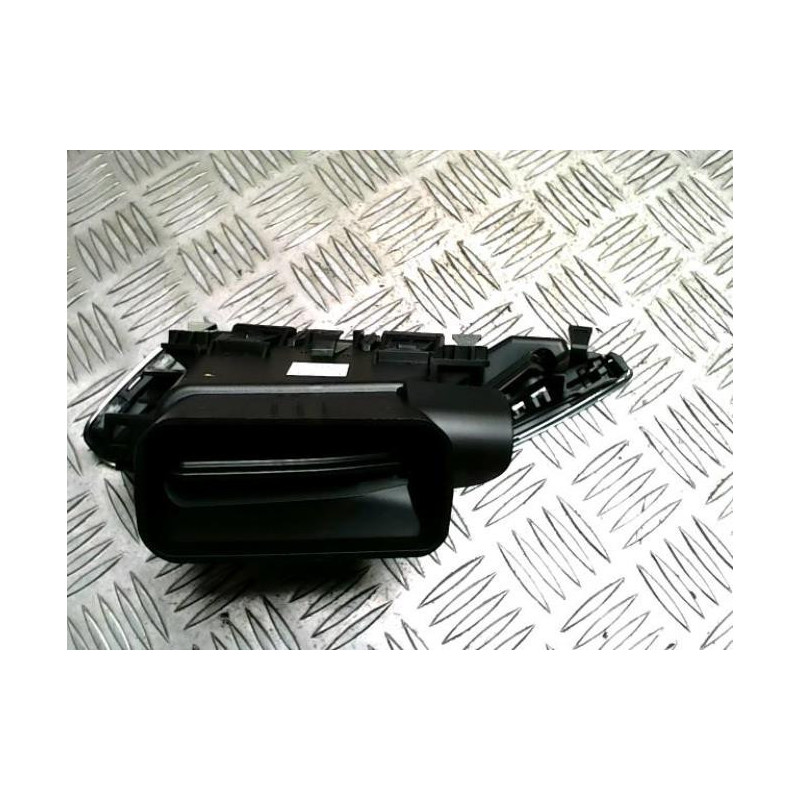 Aerateur tableau de bord avant gauche PEUGEOT 208 1 PHASE 1 d’occasion