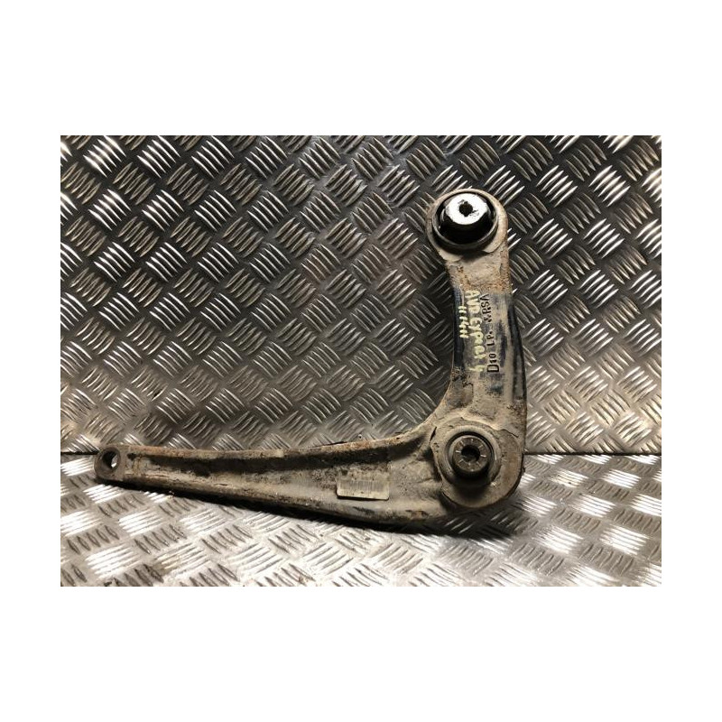 Triangle avant droit PEUGEOT EXPERT 3 PHASE 1 d’occasion