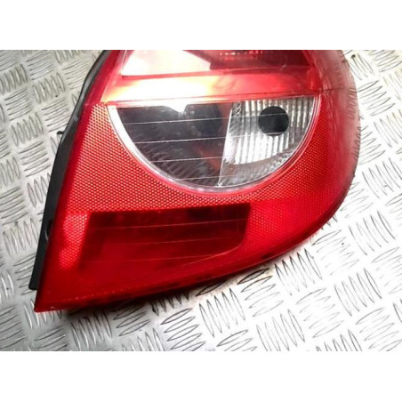 Feu arriere principal droit (feux) RENAULT CLIO 3 PHASE 1 d’occasion