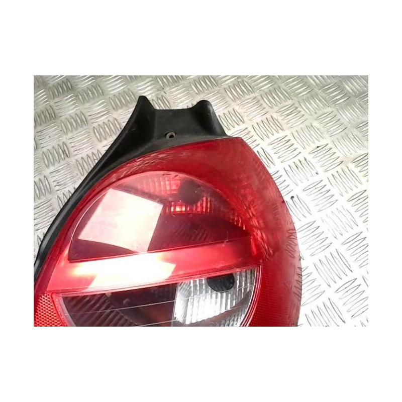 Feu arriere principal droit (feux) RENAULT CLIO 3 PHASE 1 d’occasion