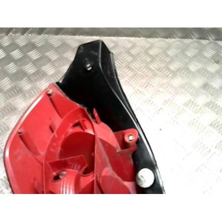 Feu arriere principal droit (feux) RENAULT CLIO 3 PHASE 1 d’occasion