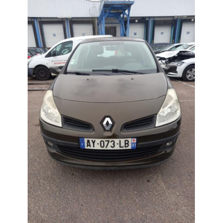 Feu arriere principal droit (feux) RENAULT CLIO 3 PHASE 1 d’occasion
