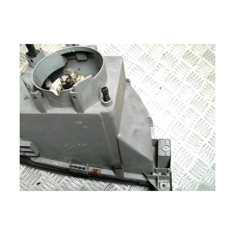 Optique avant principal gauche (feux)(phare) RENAULT CLIO 1 PHASE 2 d’occasion