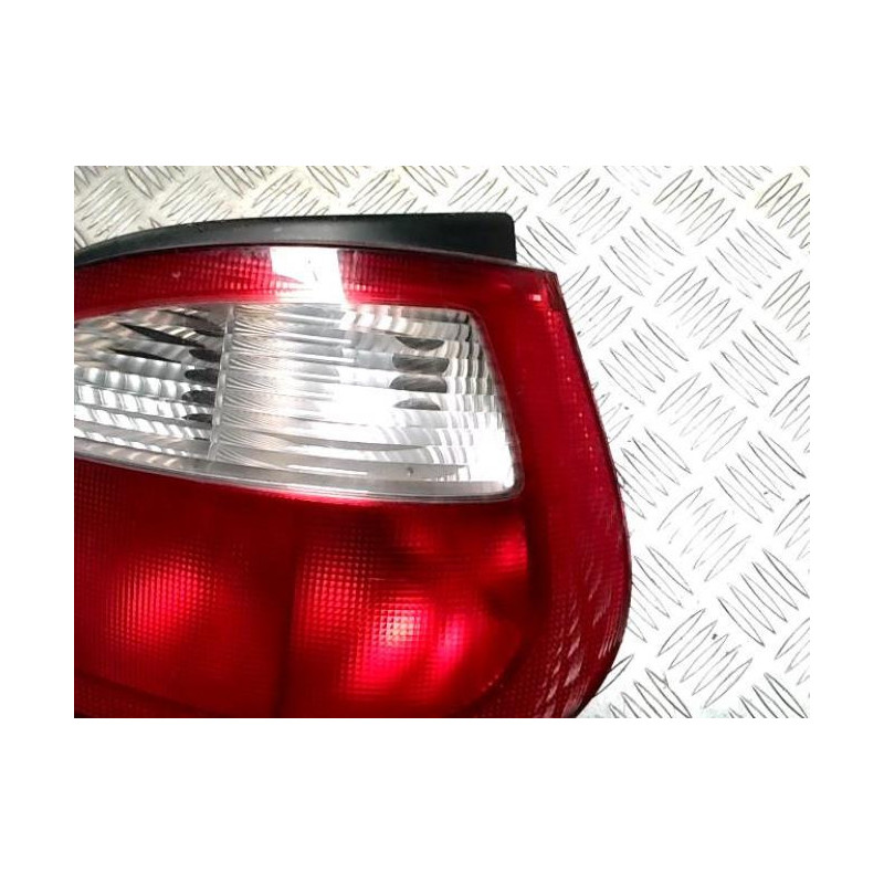 Feu arriere principal droit (feux) RENAULT MEGANE 1 PHASE 2 d’occasion