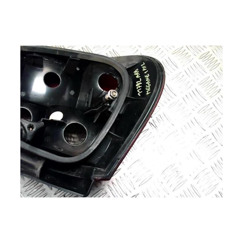 Feu arriere principal droit (feux) RENAULT MEGANE 1 PHASE 2 d’occasion