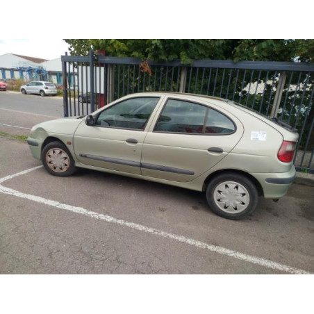 Feu arriere principal droit (feux) RENAULT MEGANE 1 PHASE 2 d’occasion