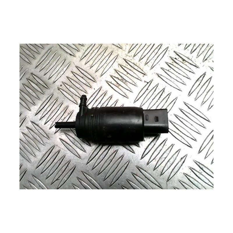 Pompe lave glace avant BMW SERIE 1 E81 d’occasion