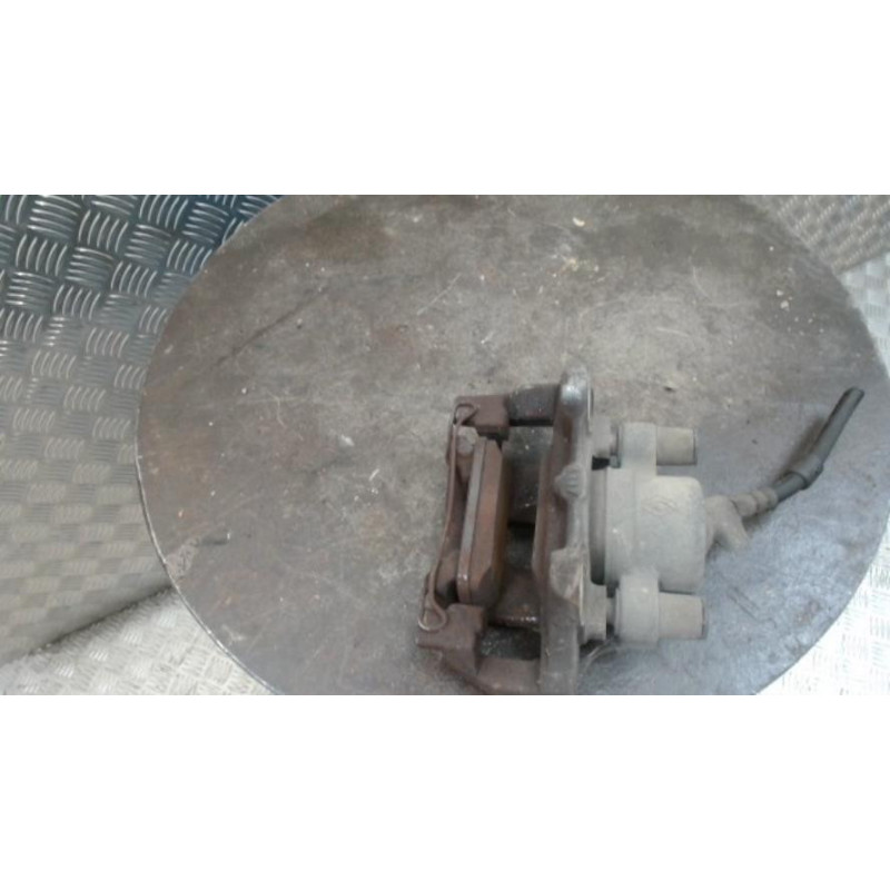 Etrier avant droit (freinage) RENAULT TWINGO 3 PHASE 1 d’occasion
