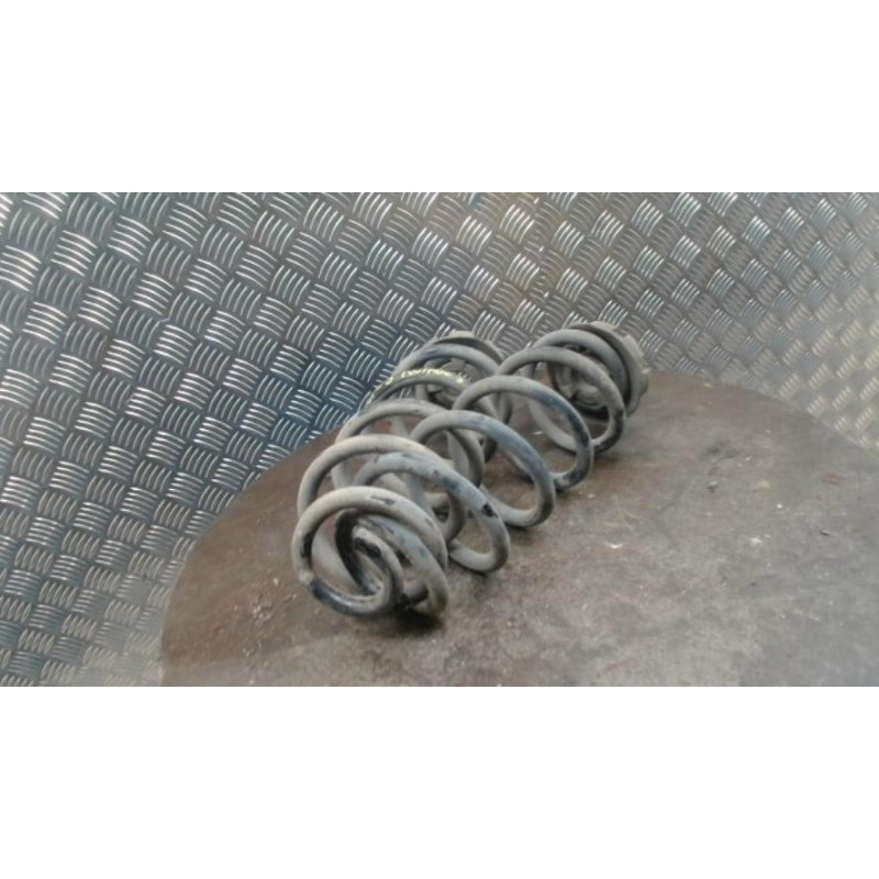 Ressort de suspension avant RENAULT TWINGO 3 PHASE 1 d’occasion