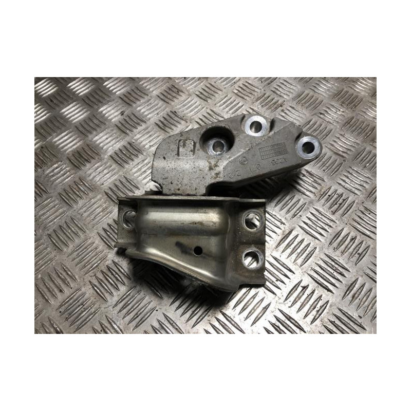 Support moteur droit PEUGEOT  d’occasion