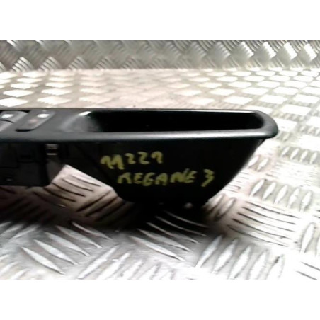 Interrupteur de leve vitre avant gauche RENAULT MEGANE 3 PHASE 2 d’occasion