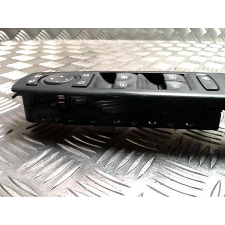 Interrupteur de leve vitre avant gauche RENAULT MEGANE 3 PHASE 2 d’occasion