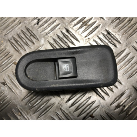 Interrupteur de leve vitre arriere droit DACIA DUSTER 1 PHASE 2 d’occasion